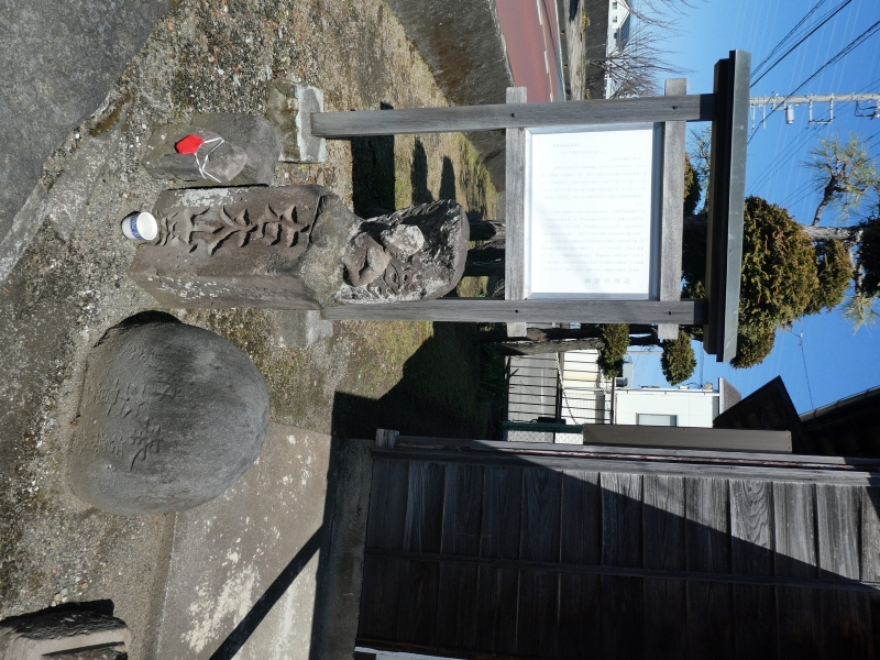 ��V�{�s���� ���W�@